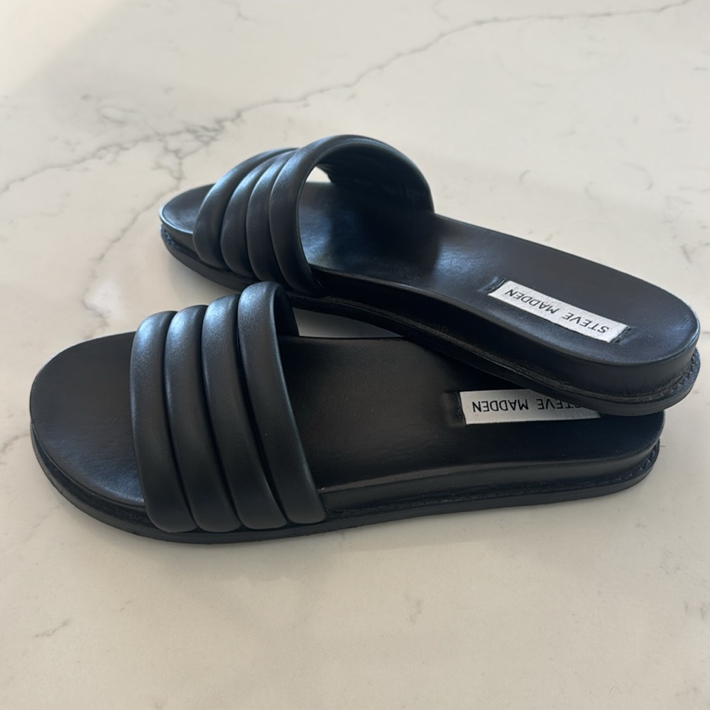 Steve Madden Black Puffy Slides - Picture 3 of 4